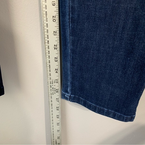 Soft Surroundings denim high rise pull on jegging dark wash. Size MP - Picture 7 of 8